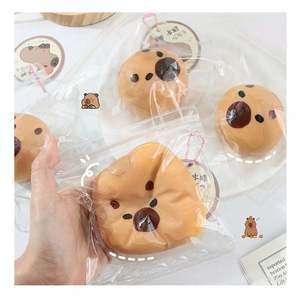 Set de Juguetes Blandos de Capibara Personalizados Premium, Kit de Mochi Taba de Levantamiento Lento para Alivio del Estrés y Juego Sensorial para Niños - Product Image 3