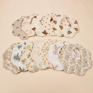 360 度旋转有机棉 6 层婴儿围兜 新生儿花瓣形按扣式围兜 柔软吸水可水洗围兜 适合出牙期婴儿 - Product Image 3