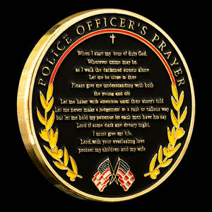 Pin de recuerdo Thin Blue Line <span class=keywords><strong>Peacemaker</strong></span>, diseño de bandera de EE. UU. Chapado en oro, moneda de desafío conmemorativa coleccionable - Product Image 4