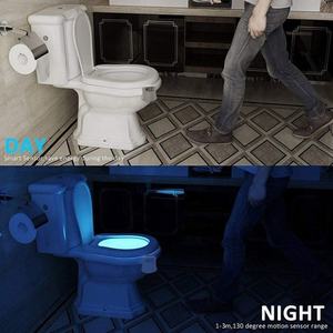 مصباح مرحاض ليلي عصري مضاد للماء 8 ألوان Bacpu جلد PIR بتقنية حساس الحركة للمقعد للنساء مصباح وعاء LED - Product Image 3
