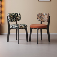 Silla de comedor nórdica de madera maciza, tapicería de cuero, diseño minimalista de lujo ligero de mediados de siglo, muebles multifuncionales para el hogar y el bar