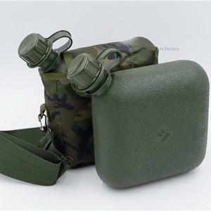 Gourde de survie en <span class=keywords><strong>plastique</strong></span> de 2 L, forme carrée, motif camouflage, pour le camping - Product Image 5