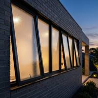 Ventana de Aluminio con Vidrio Esmerilado Pequeña para Baño, Ventana Abatible con Recubrimiento de Polvo Negro y Mosquitera