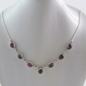 Collar de Plata de Ley 925 con Rubí Zoisita, Joyería de Piedras Preciosas Ovaladas Hechas a Mano, Engastadas en Bisel, para Mujer, Estilo Vintage - Product Image 1