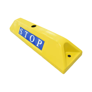 Bordes de Estacionamiento de PVC Personalizables al por Mayor, Nuevo Posicionador de Estacionamiento Inverso de 560x150x100, Tope de Estacionamiento Personalizable al por Mayor - Product Image 1