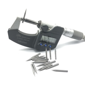 OEM&ODM Gesinterte Wolframkarbid YG10X Qualität D2.5*25mm Partikel 0.6-1.2µm Kleine Stäbe Nadelbearbeitung Karbid - Product Image 3