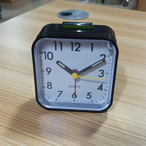 Despertador de escritorio para publicidad de empresa, aguja con número digital, fácil de leer para <span class=keywords><strong>padres</strong></span> y niños mayores - Product Image 1