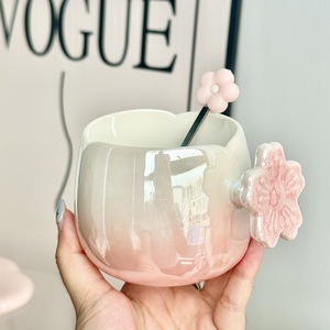 Md196 Bonito Sobremesa Nórdica Sorvete Chá Leite Café Da Manhã Caneca De Café De Cerâmica Com Alça De Flor Copos De Suco Drinkware - Product Image 1