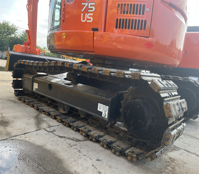 あち‼️ HITACHI ZX75US-A | 油圧ショベル | 株式会社アタッチリンク