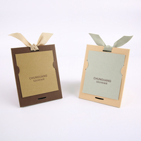 Boîte d'expédition triangulaire en carton écologique avec fermeture éclair, personnalisable avec logo, conception gratuite