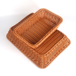 Cesta de almacenamiento de plástico tejida de imitación de ratán, contenedor rectangular apilable para alimentos, cesta para frutas y verduras, color beige - Product Image 2