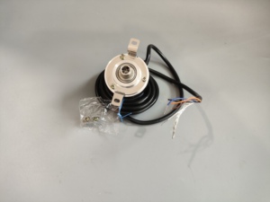 Encodeur incrémental rotatif TRD-NH100-RZ 100, capteur de position à arbre plein, automatisation industrielle, sortie d'impulsions, IP65 - Product Image 2
