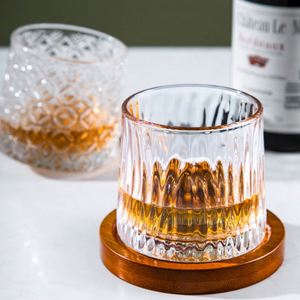 Gobelet en verre rotatif créatif personnalisé pour vin, café et whisky, idéal pour la décompression et la fabrication maison - Vente en gros - Product Image 1