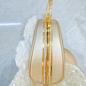 Borsa da Sera Universale Classica con Catena, Piccola e Quadrata, con Motivo Floreale di Rose e Strass, per Feste, Fodera in Pelle PU, Magnetica - Product Image 2