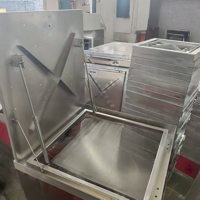 Custom Stainless Steel and Aluminum Manhole Cover Heavy Duty Industrial Access Cover with Customized Size and Design
