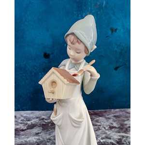 Figurine de lutin de Noël Lladro, élégante pièce décorative pour bébés et enfants - Product Image 6