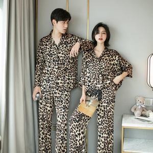 Chemise de nuit de noël glace soie hommes à manches longues costume de nuit <span class=keywords><strong>Sexy</strong></span> imprimé léopard paire Couple pyjamas vêtements de nuit pour femmes vêtements de maison - Product Image 2