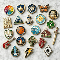 Badges métalliques personnalisés professionnels avec logo, épingles de mode pour vêtements et chapeaux, épingles de revers en émail souple ou dur avec carte de support, vente en gros
