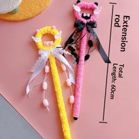 Fabricant Professionnel de Jouets pour Chats en Peluche Douce de Qualité Supérieure - Balle en Peluche Multicolore de Noël avec Clochette pour Attirer les Chats