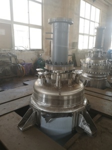 Reactor encamisado de acero inoxidable de 100L con agitación alta, esencial para ollas de reacción, recipientes centrales y motores. - Product Image 3