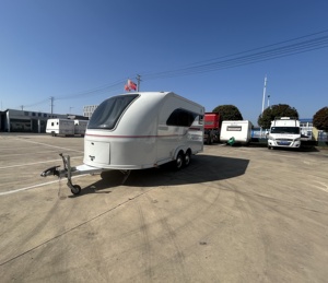 Caravana Moderna Ligera y Popular para 4 Personas, Remolque de Aluminio para Campamento al Aire Libre, Cómoda - Product Image 1