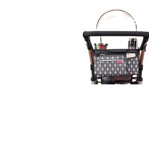 Sac organisateur pour poussette BSCI avec porte-gobelets, accessoire universel Lekebaby compatible avec toutes les poussettes - Product Image 5