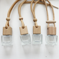 Diffuseurs de parfum pour voiture suspendus de luxe, flacons rectangulaires en verre transparent avec couvercle en bois et bouchon à vis, haute qualité, 8ml 10ml, parfum pour voiture
