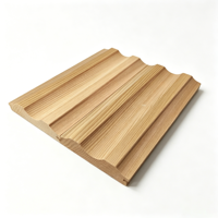 Klare Western Red Cedar Nut- und Federholzverkleidung