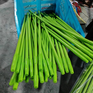 <span class=keywords><strong>Balai</strong></span> en plastique coloré écologique à prix d'usine avec manche télescopique en plastique et bâton de vadrouille à poils souples <span class=keywords><strong>pour</strong></span> usage domestique - Product Image 5