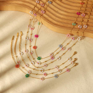 G2887 Vente en gros de colliers à breloques fleuries en acier inoxydable plaqué or 18 carats Bracelets de cheville pour femmes Colliers de bijoux de mode - Product Image 3