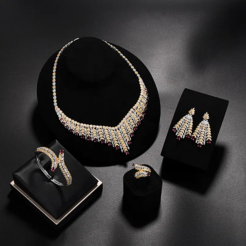 Sıcak satış püskül Dubai afrika gelin yakut elmas 18k altın kaplama düğün küpe kolye seti düğün takısı aksesuarları