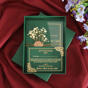 Invitaciones de acrílico transparente para guardar la fecha frustradas con chaqueta plegable verde personalizada con caja - Product Image 3