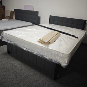 Cadre de lit capitonné gris en lin avec matelas inclus, ensemble de lit rembourré tout-en-un pour chambre à coucher - Product Image 2
