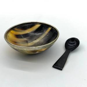 Bol en résine de qualité supérieure avec cuillère assortie fabriqué à la main et poli à prix économique pour les fournitures de restauration d'hôtel de luxe - Product Image 1