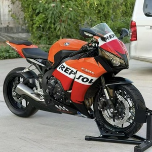 用于 CBR1000RR 汽油运动摩托车 1000cc 直列四缸水冷赛车摩托车，状态良好，适合公路骑行 - Product Image 2