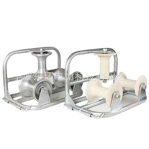 Poulie d'angle à trois roues pour câble, courroie plate, courroie trapézoïdale, courroie crantée, en acier, avec roue en nylon ou en aluminium - Product Image 1