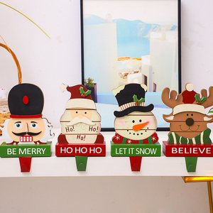 Ensemble de décorations de Noël pour porte-chaussettes, ornements en bois style ferme (rennes, bonhommes de neige, <span class=keywords><strong>casse</strong></span>-noisettes) pour la décoration de la maison en fêtes - Product Image 3