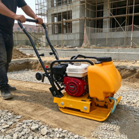 Compacteur à plaque vibrante, alimentation essence ou diesel en option, machine de compactage de sol réversible pour le compactage du sable, du gravier, de l'asphalte et du remblai.