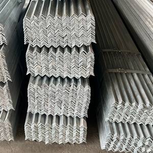 <span class=keywords><strong>A36</strong></span> Q355B <span class=keywords><strong>Angle</strong></span> inégal galvanisé à chaud 100x75x8mm 150x100x12mm pour l'entretoisement structurel lourd - Product Image 1
