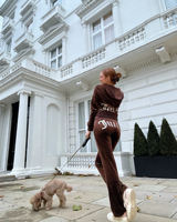 Ventes en gros de costumes décontractés pour femmes de style millénaire, vêtements de rue, mode rétro, coupe régulière, ensembles à capuche, combinaison à fermeture éclair