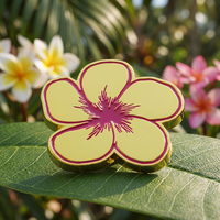 Broches personnalisées en métal, alliage de zinc, plaqué or, émail, en forme de fleur, personnalisables pour souvenir d'entreprise, cadeau de voyage