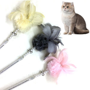 Juguetes para mascotas Bola de Pelo pluma teaser gato palo con campana autoentretenimiento alivio del aburrimiento juguetes para gatos juguete de movimiento interactivo - Product Image 1