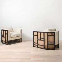 Fauteuil individuel moderne et minimaliste en tissu beige, design de créateur avec détails en rotin, idéal pour les salons de luxe et les projets hôteliers