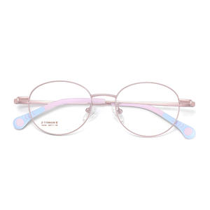 Monture de lunettes ultralégère pour enfants en titane rond C6246, monture complète avec verres en acrylique et branches légères en titane bêta - Product Image 4