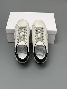 <span class=keywords><strong>Sneakers</strong></span> in Pelle Bianca Effetto Vissuto con Stella, Lacci Grigi, Tacco Nero, Suola Morbida, Scarpe Casual da Donna per Uso Quotidiano, Vendita all'Ingrosso - Product Image 4