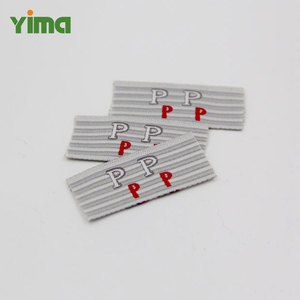 Etiquetas de cuello de ropa cosidas de alta densidad personalizadas, etiquetas de cuello hechas plegables de extremo directo de fábrica para camiseta - Product Image 3