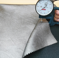 Rouleau de cuir PU métallisé argenté sans PFAS TANGSHINE TSR4104, simili cuir imperméable 0,65 mm 54/55 pouces, finition effet mouillé pour robe