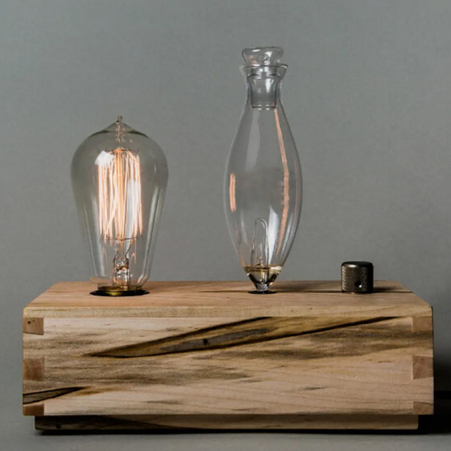OEM Classical Design Solid Wooden Base Essential Oil Diffuser with Tungsten Lamp Room Diffuser Aromatherapy Diffuser