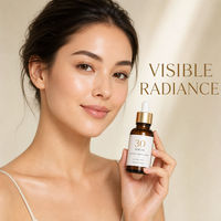 Fabricant OEM ODM sur mesure, vente en gros de sérum à la niacinamide et à la vitamine C, essence éclaircissante pour le visage, soin liquide pour la peau, adapté à tous les types de peau