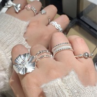 Bague Vintage de Luxe Léger pour Femme, Design de Niche Haut de Gamme, en Cuivre Électroplaqué avec Perles et Accents de Poussière d'Argent, Style Ouvert - Vente en Gros
